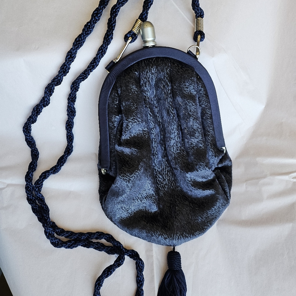 Sleek Vintage Shoulder bag